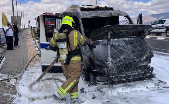 שריפה פרצה באמבולנס ליד שדה התעופה "רמון"