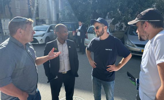 סולמון עונה לגפני: "כפיות הטובה היא של מגזר שלא מתגייס"