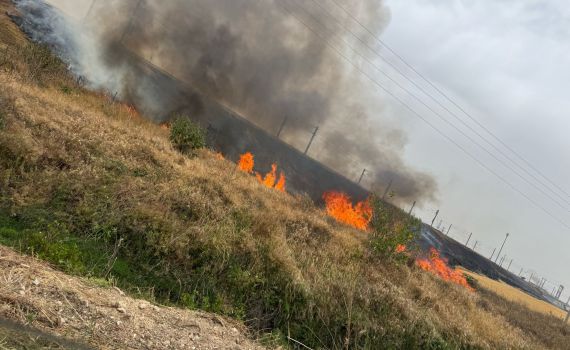 שני מוקדי שריפה ביבנה: שיבושים בתנועת הרכבות לאשקלון ואשדוד
