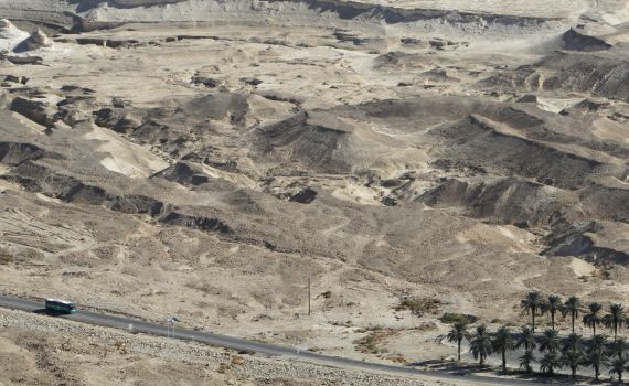 מסוקים נשלחו לנחל דרגה לחלץ שבעה לכודים במקום