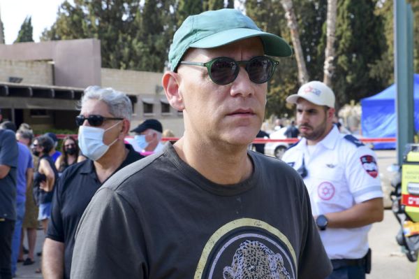 כתב חדשות 12 זרק מאזין משידור: "שקט, ביביסט"