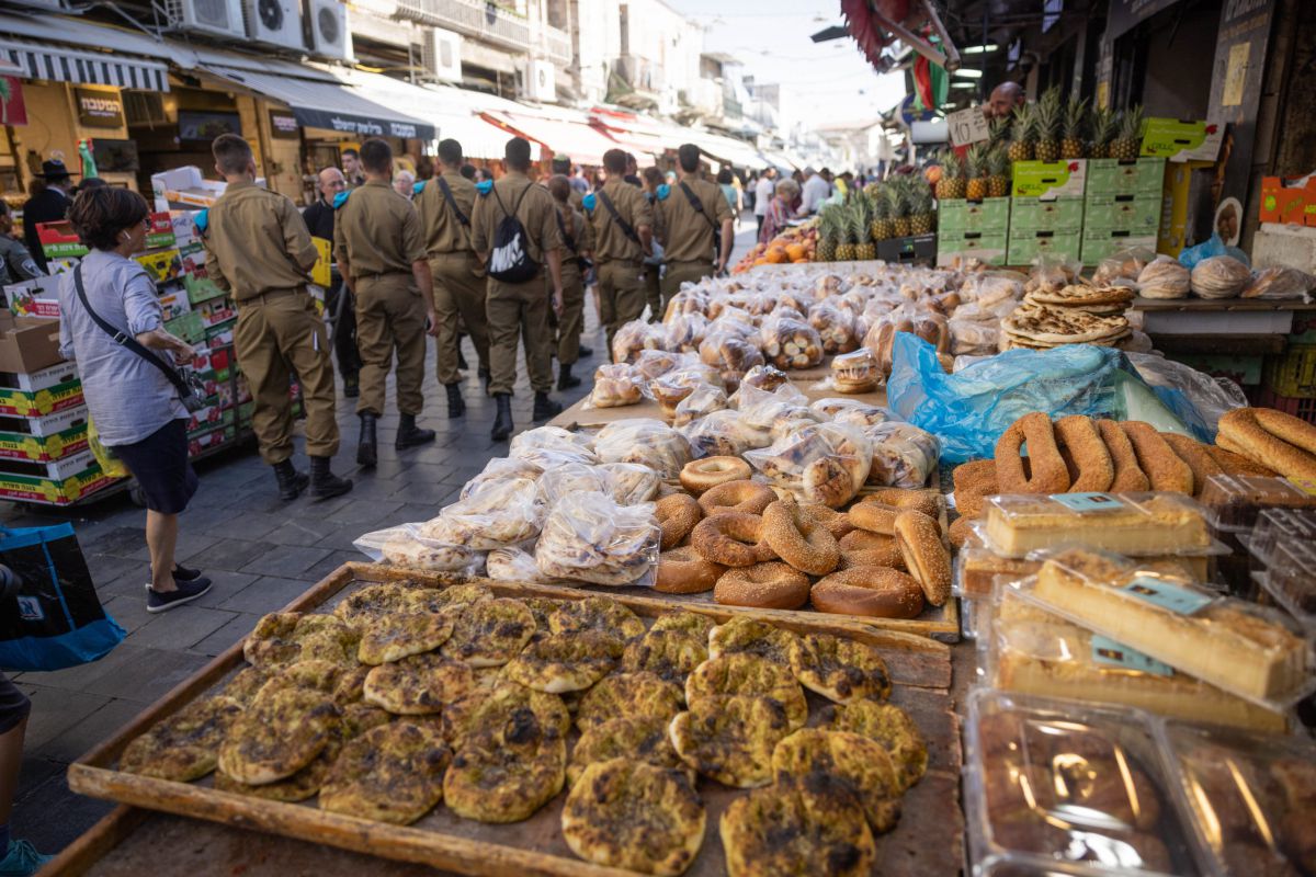 הקוד הסודי על האריזה: כך תדעו שהחמץ נאפה לאחר הפסח