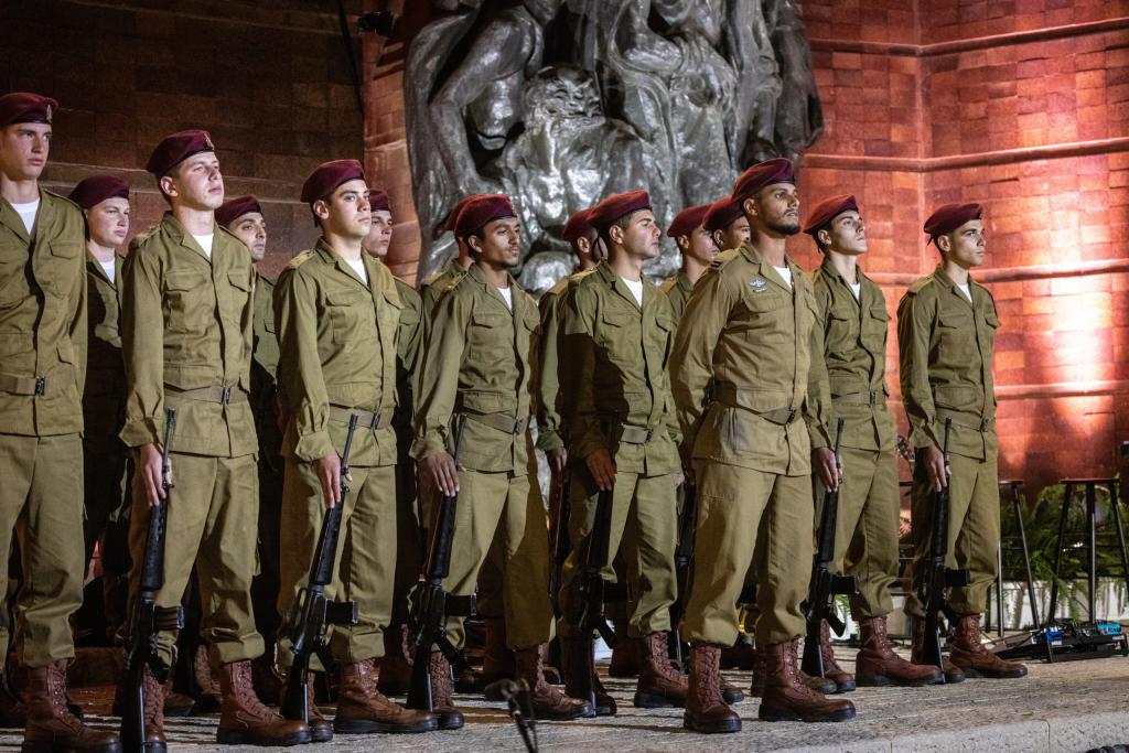 צפו בשידור ישיר: עצרת יום הזיכרון לשואה ולגבורה ביד ושם