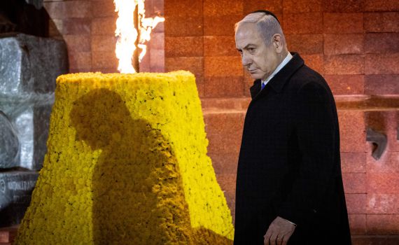 נתניהו חושש להגיע לבית המשפט בירושלים אבל ינאם ביד ושם