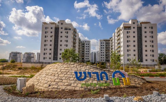 הותר לפרסום: זה ראש העיר שנעצר בחשד לעבירות מין