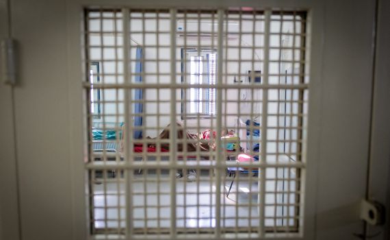 אירוע חמור: אסיר באגף התורני בכלא איילון נתפס עם אגרופן