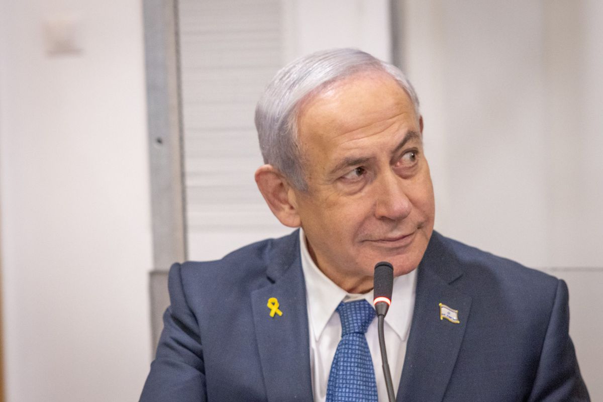 איל מגד: "להיות חבר של ביבי זה כמו חבר של היטלר"