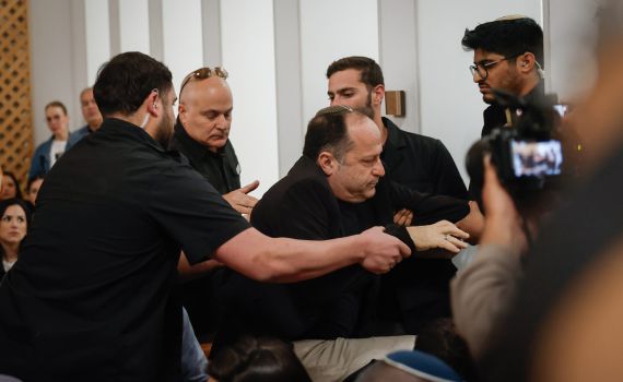 פיצוץ הדיון בבג"צ: הזעקות של השמאל הן שיא הצביעות