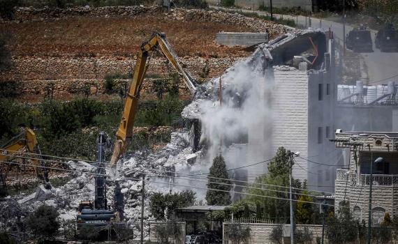 אום אל פאחם: נהרס שלד בניין לא חוקי של משפחות פשע | תיעוד