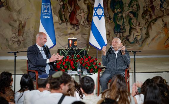 מרגש: שורד השואה באירוע זיכרון בסלון בכנסת. צפו