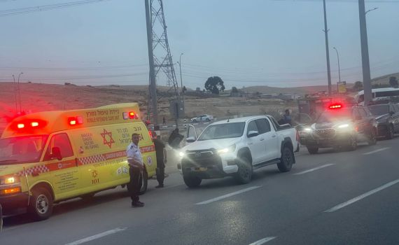 תאונה קשה בנגב: תינוק נהרג מפגיעת רכב בצומת אוהלים