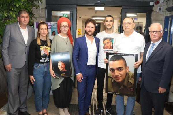 דוד החטוף: איך נוכל לשבת סביב שולחן החג ולספר ביציאת מצרים?