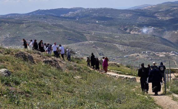 עשרות אלפים טיילו באתרי התיירות, החקלאות והמורשת בשומרון