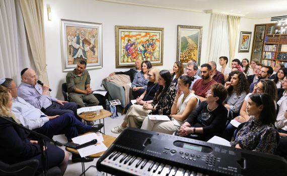 "זיכרון בסלון" בביתו של ראש העיר ירושלים: סיפורו של אמיל פיש