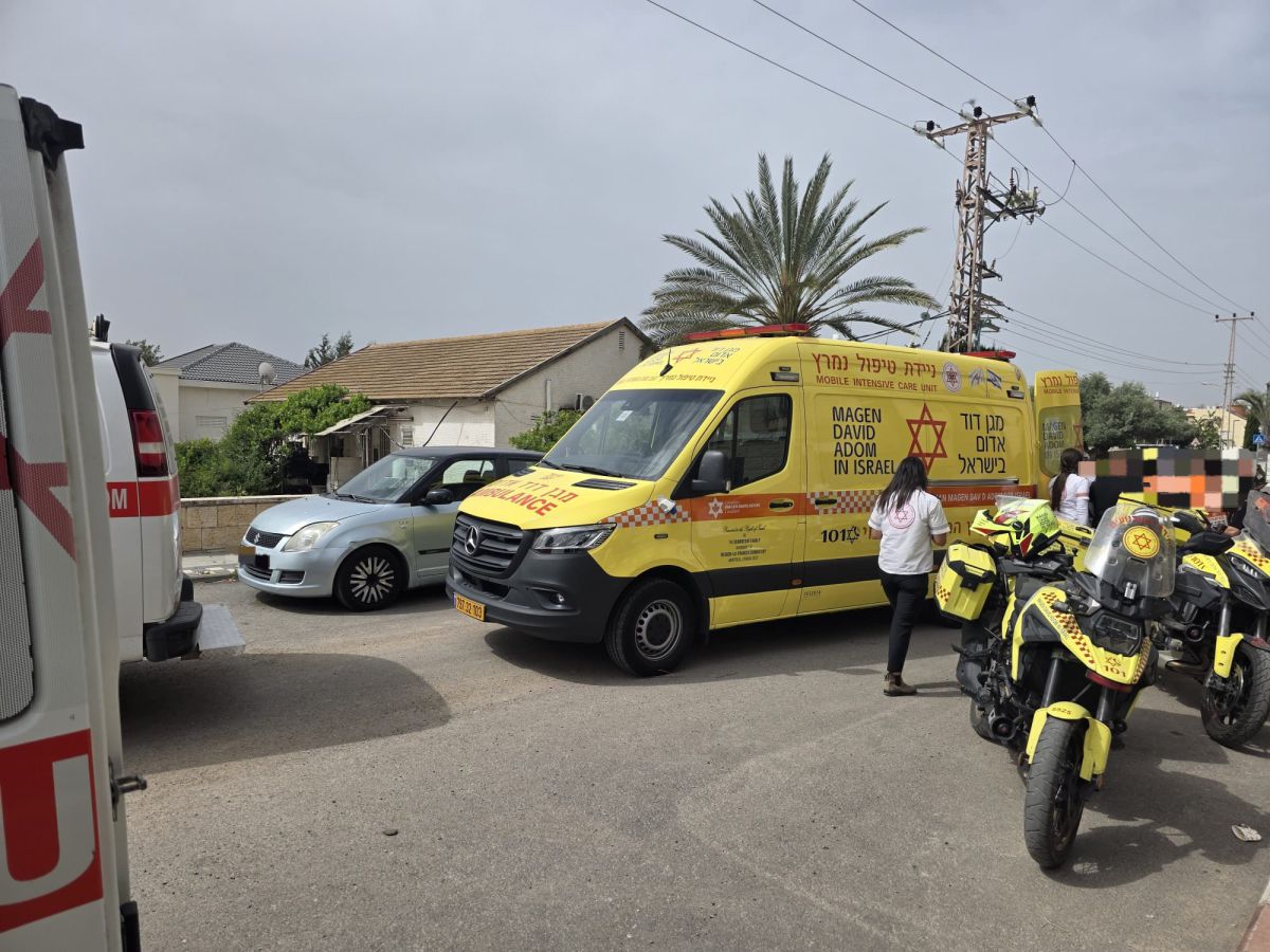 בתוך שתי דקות: שני פועלים נפצעו, אחד מהם באורח קשה