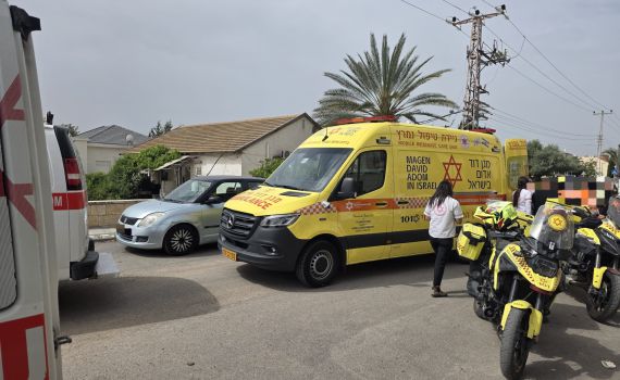 בתוך שתי דקות: שני פועלים נפצעו, אחד מהם באורח קשה