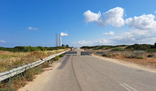 ראש עיריית חדרה סגר את הגישה לחוף הכרישים