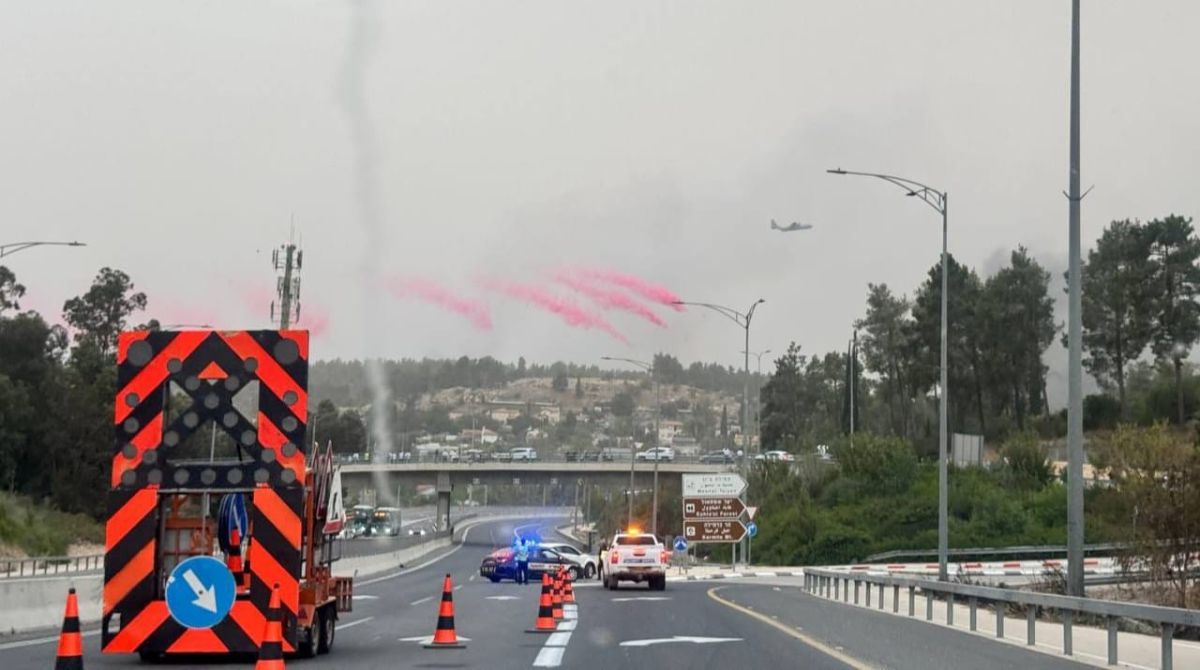 השריפה משתוללת: תושבי נווה אילן ושורש קיבלו הוראה להתפנות