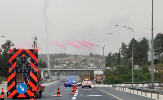 השריפה משתוללת: תושבי נווה אילן ושורש קיבלו הוראה להתפנות