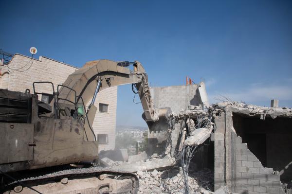 בלוט חתם על הריסת בית המחבל מפונדוק ושלושה נוספים