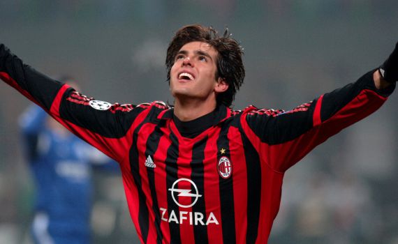 משבר בעמוד השדרה לזכייה בכדור הזהב: קאקה חוגג 43