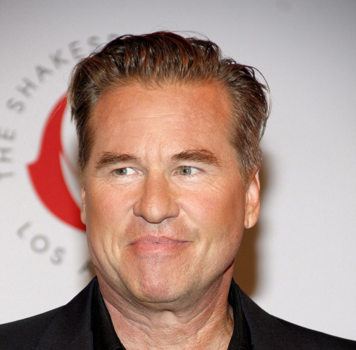 ״באטמן לנצח״: הלך לעולמו שחקן התיאטרון והקולנוע ואל קילמר