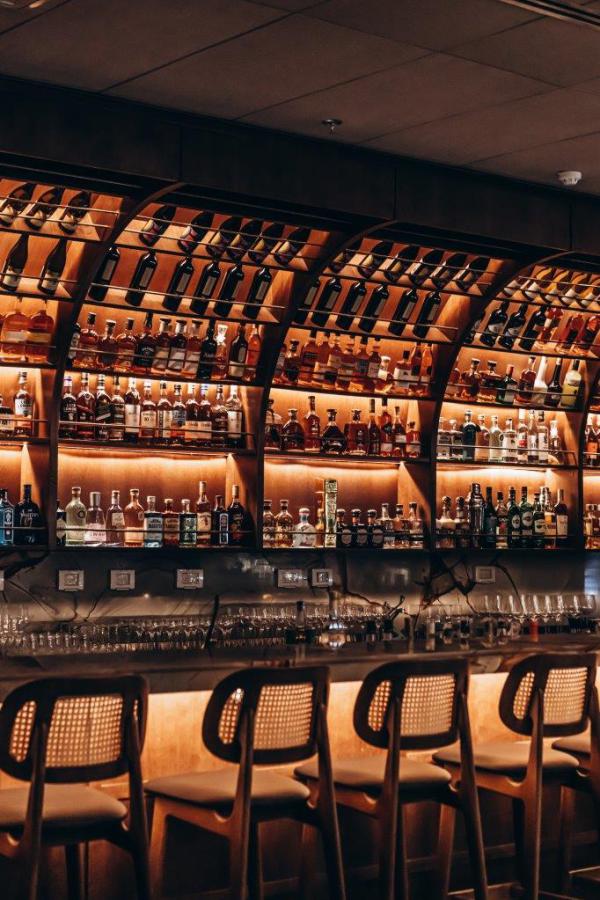 חובבי בשרים ויינות? מסעדת "וין אנד ויאנדה" היא בדיוק בשבילכם