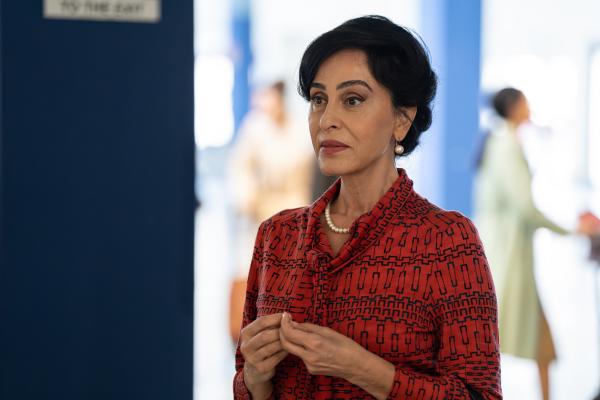 "לקרוא את לוליטה בטהרן": מסע אל החופש בעולם של דיכוי