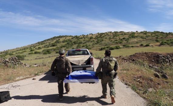 צפו: החיילים קוראים קדיש על צבי פלדמן ז״ל