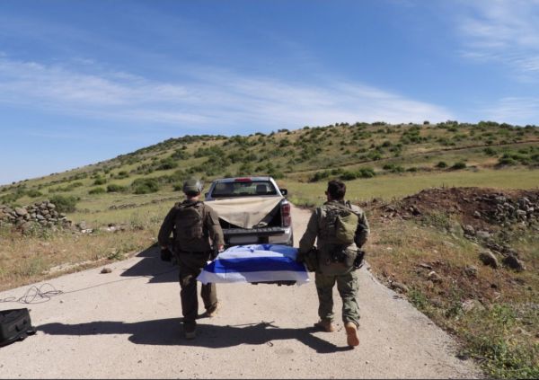 צפו: החיילים קוראים קדיש על צבי פלדמן ז״ל