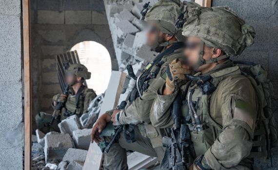 תיעוד | הלוחמים משמידים בחאן יונס מנהרה באורך 1.5 קילומטר