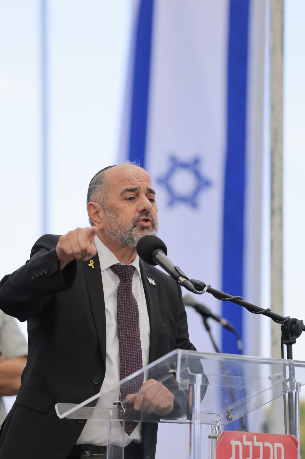 הח"כ מש"ס מודיע: נתמוך בהצעת החוק של ביסמוט