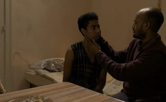 "מתחת לצל של השמש" – כשאבהות נפגשת עם מציאות אכזרית