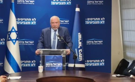 שאלנו את ליברמן: האם גם הרמטכ"ל קיבל החלטה פוליטית?