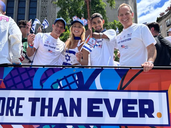 לפיד המכביה ממשיך במסעו: הודלק בשדרה החמישית במנהטן