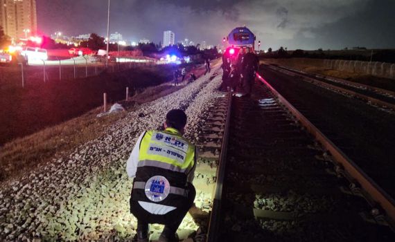 טרגדיה: בן 60 נהרג מפגיעת רכבת בעכו