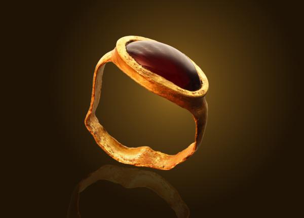 בתוך פחות משנה: טבעת זהב שנייה נחשפה בעיר דוד