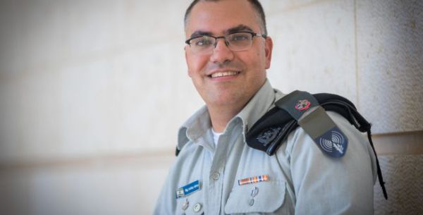 אחרי התקיפה בתימן: דובר צה"ל בערבית מסתלבט על החות'ים