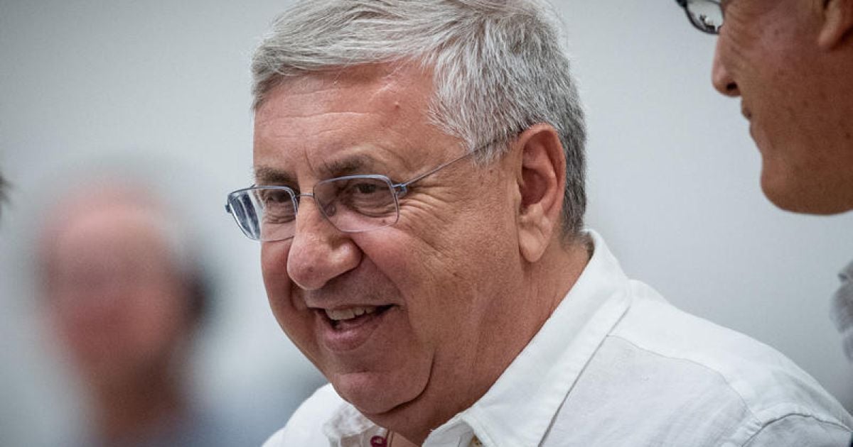 יעקב ברדוגו מתפוצץ: 