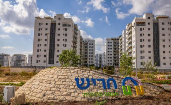 כתב אישום מחריד: ראש העיר חריש יצחק קשת מואשם בעבירות מין