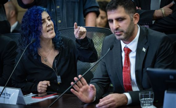 שר התקשורת הנחה את הדואר: ספקו את השירות בחינם