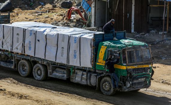 הקבינט החליט על החזרת הסיוע ההומניטארי לעזה
