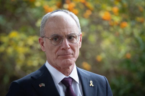 בעקבות התבטאות נגד האופוזיציה: השגריר בוושינגטון זומן לשימוע