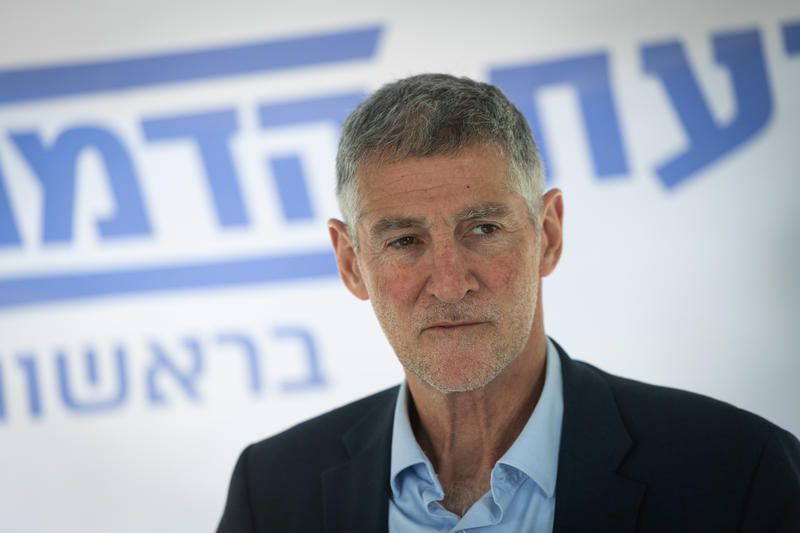 בעקבות הדברים שאמר: מכה קשה ליאיר גולן