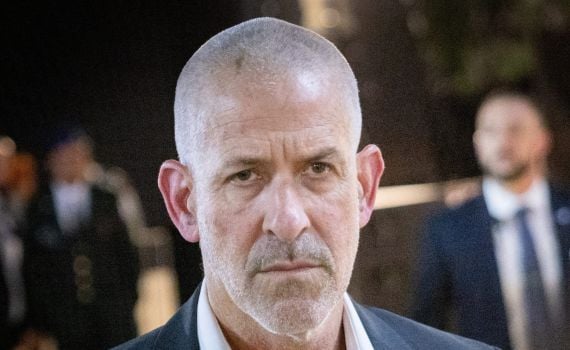 סערת רונן בר: "איך הוא לא זיהה את הדבר הזה?"