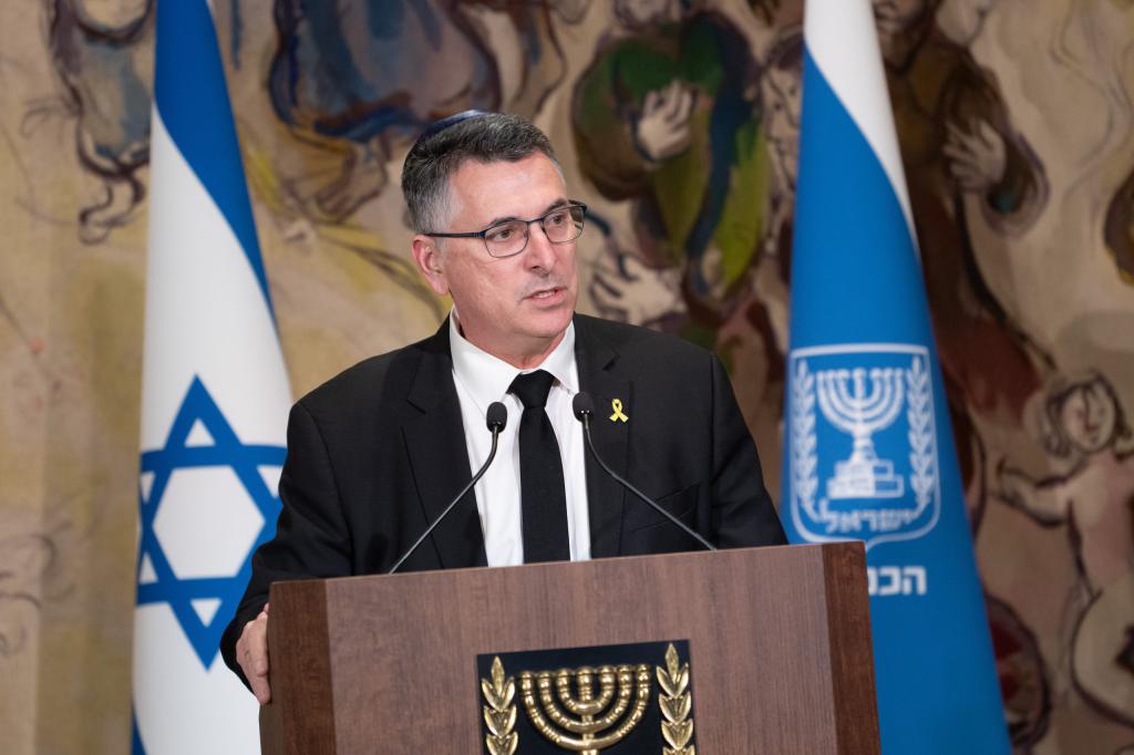 צפו: גדעון סער חזר לליכוד וברך שהחיינו | מיזוג המפלגות אושר