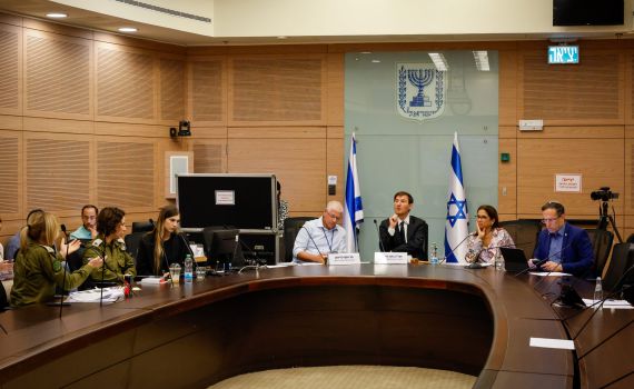 החיילת שמפקדה פגע בה מינית: "הצבא הפקיר אותי"