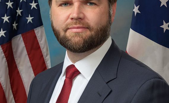 ואנס נגד ברק רביד: "הדיווח מוגזם ומוקצן, נבקר בישראל בעתיד"