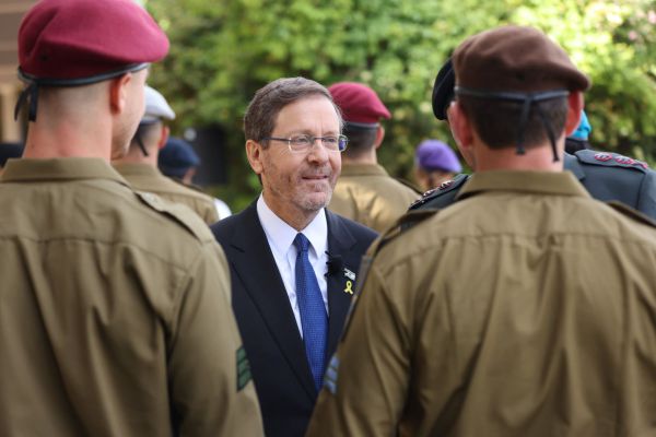 ישיר | טקס החיילים המצטיינים מבית הנשיא