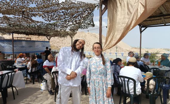 ביום העצמאות: 2 ממקימי גבעת מעוז אסתר חגגו אירוסין